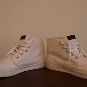 Women's White Bangs Shoes 8.5